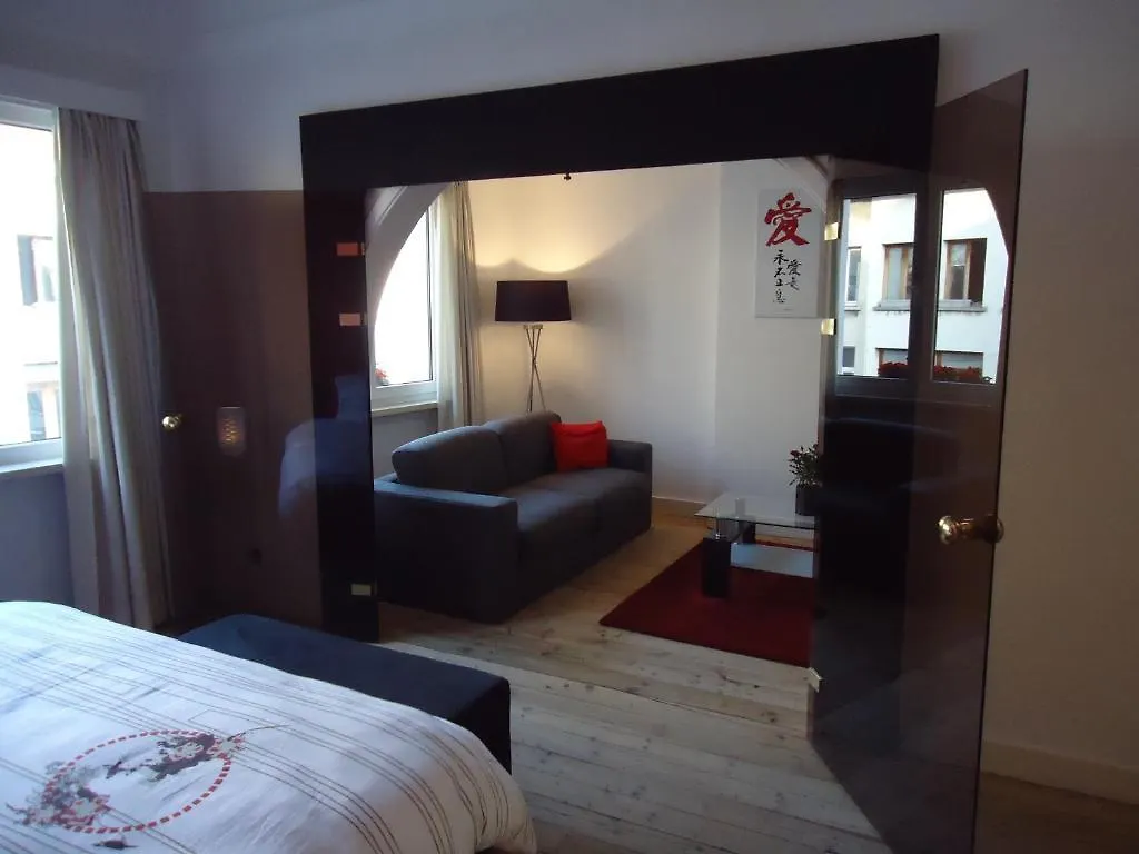 B&B Luxe Suites 1-2-3 Antwerp Bed & Breakfast